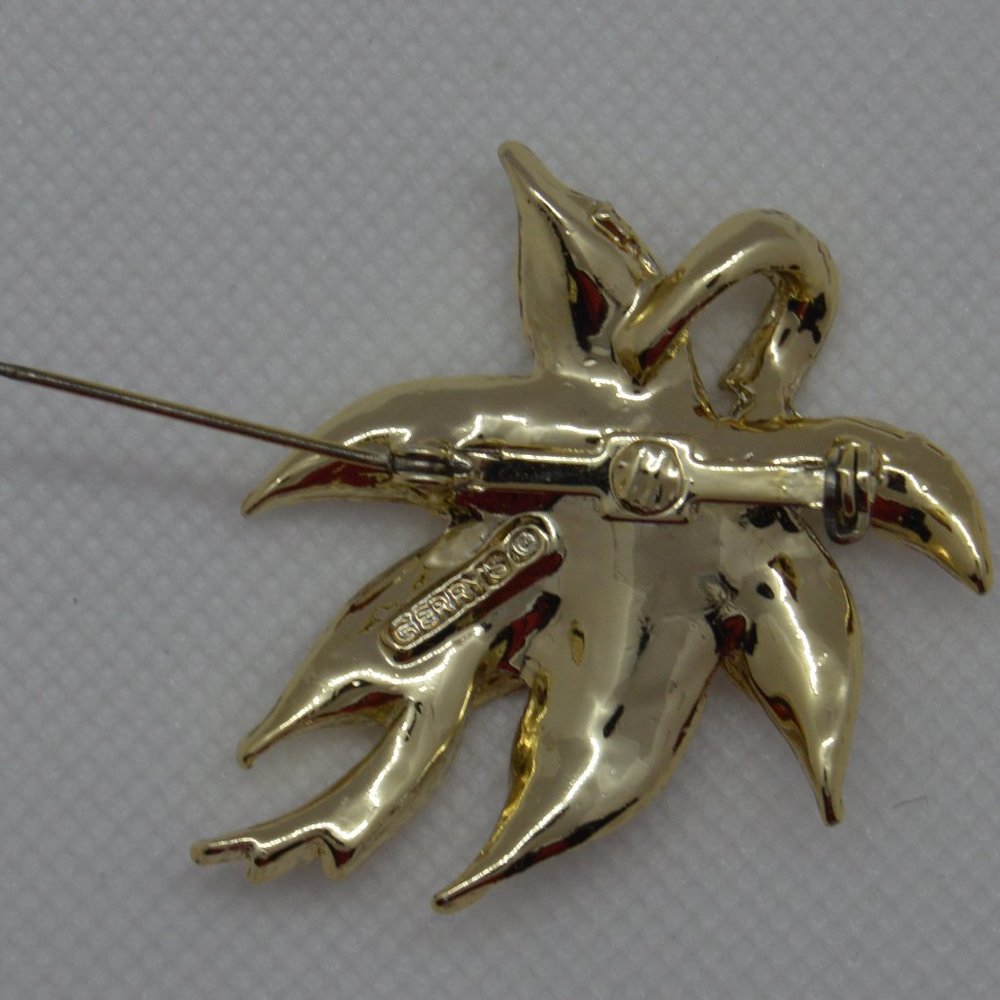 Vintage "Gerry's" GoldToned Palm Brooch Gem